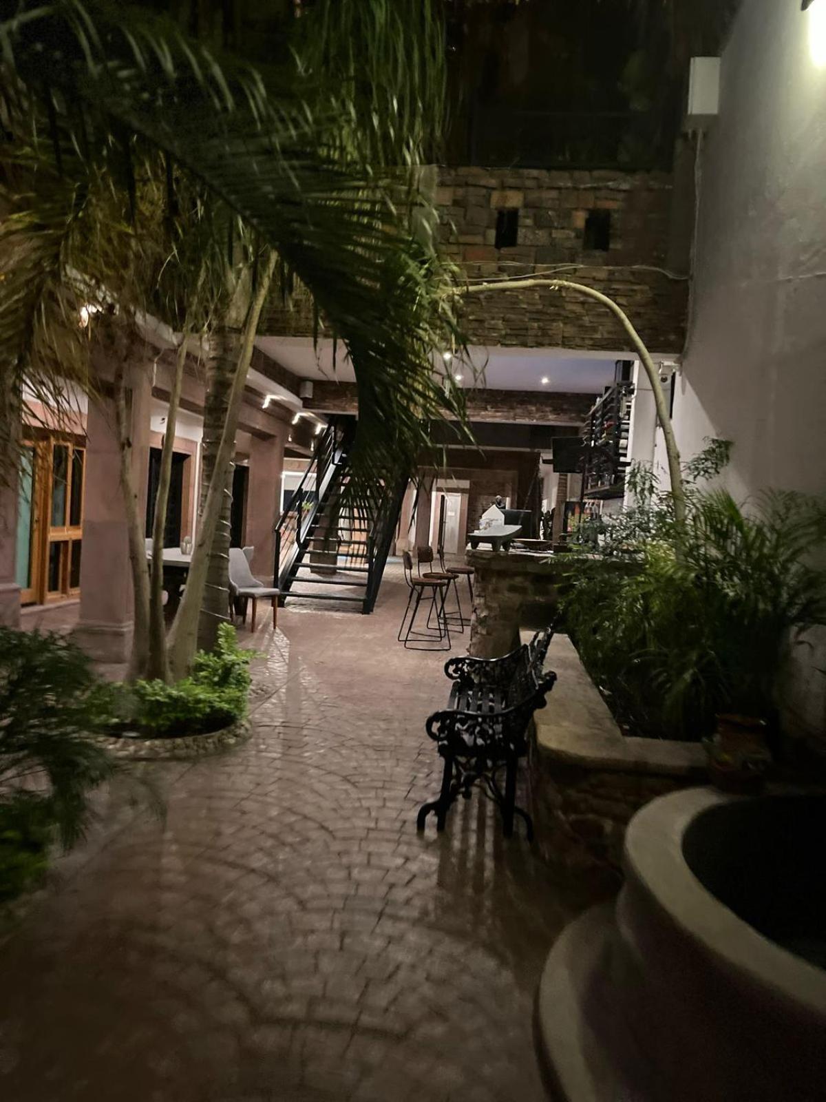 Отель Casa Carmona 33 Керетаро Экстерьер фото